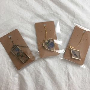 Handmade Resin Pressed Flower Jewelry!